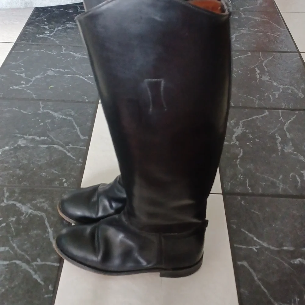 Northampton Size 7 Black Boots Womens